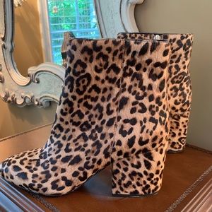 Sam Edelman leopard faux fur booties. Block heel size 10